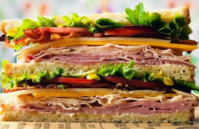 Iconic 40 Year Old Downtown Deli & Pizzeria $100,000 Week!