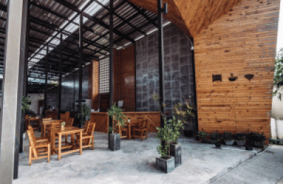 High-Volume Restaurant & Bar – $2.5M Gross | $800K Cash Flow | Prime Nassau County Location