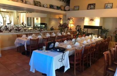 High-Traffic Nassau Restaurant | $1.86M Gross | $300K Net | 50% Absentee | 5-Star Location